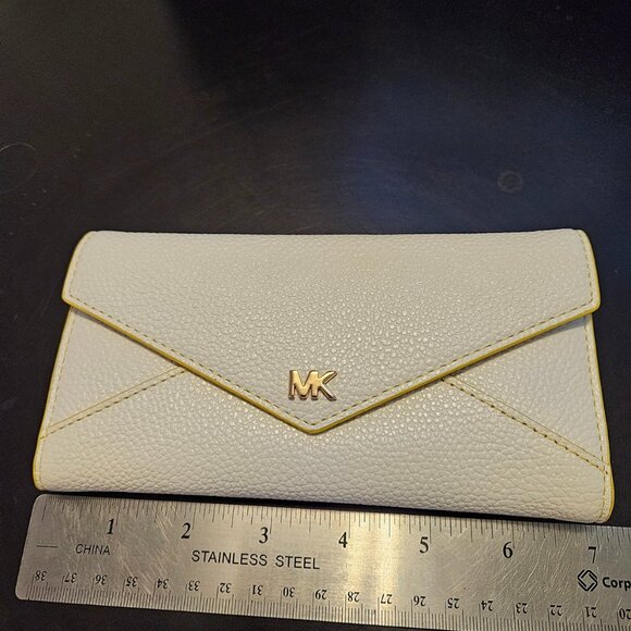 Michael Kors Slim Leather Wallet White - Picture 1 of 6